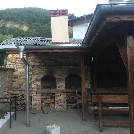 Elenite Guesthouse 戈采代尔切夫 外观 照片