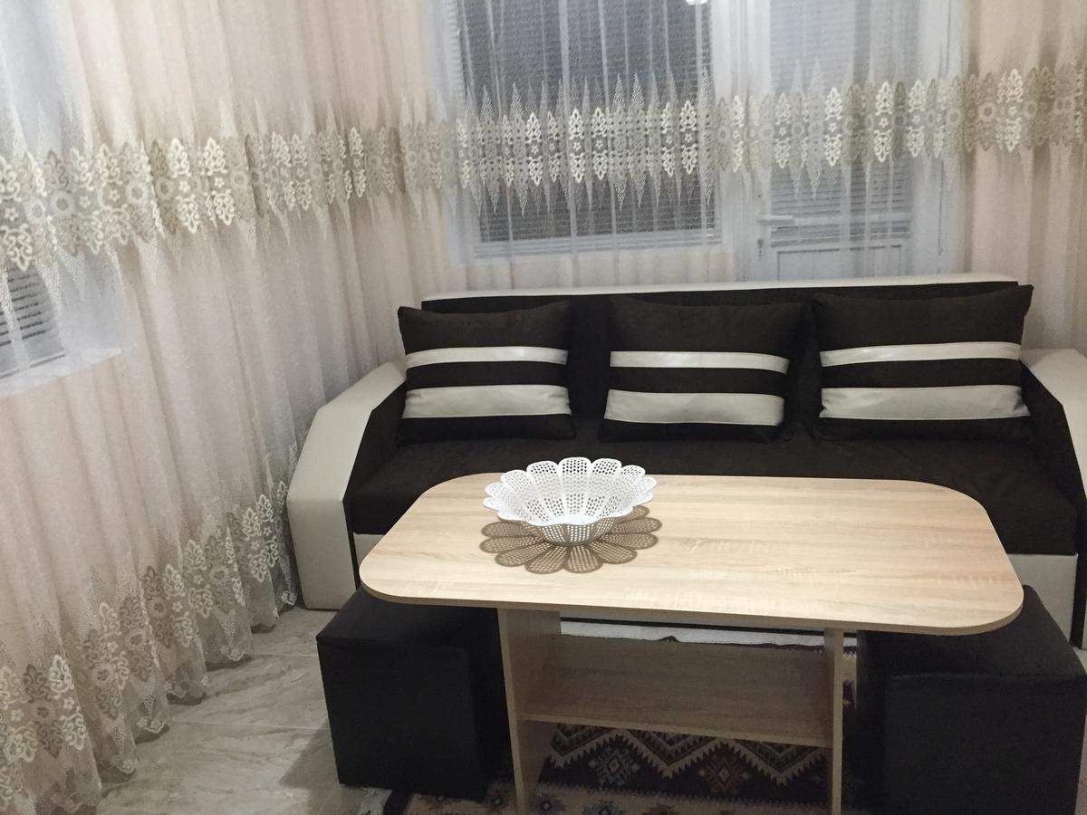 Elenite Guesthouse 戈采代尔切夫 外观 照片