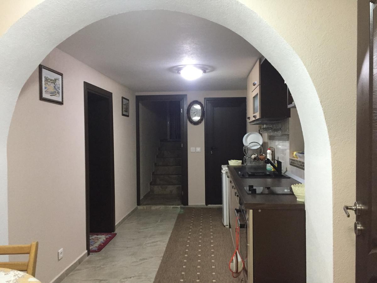 Elenite Guesthouse 戈采代尔切夫 外观 照片