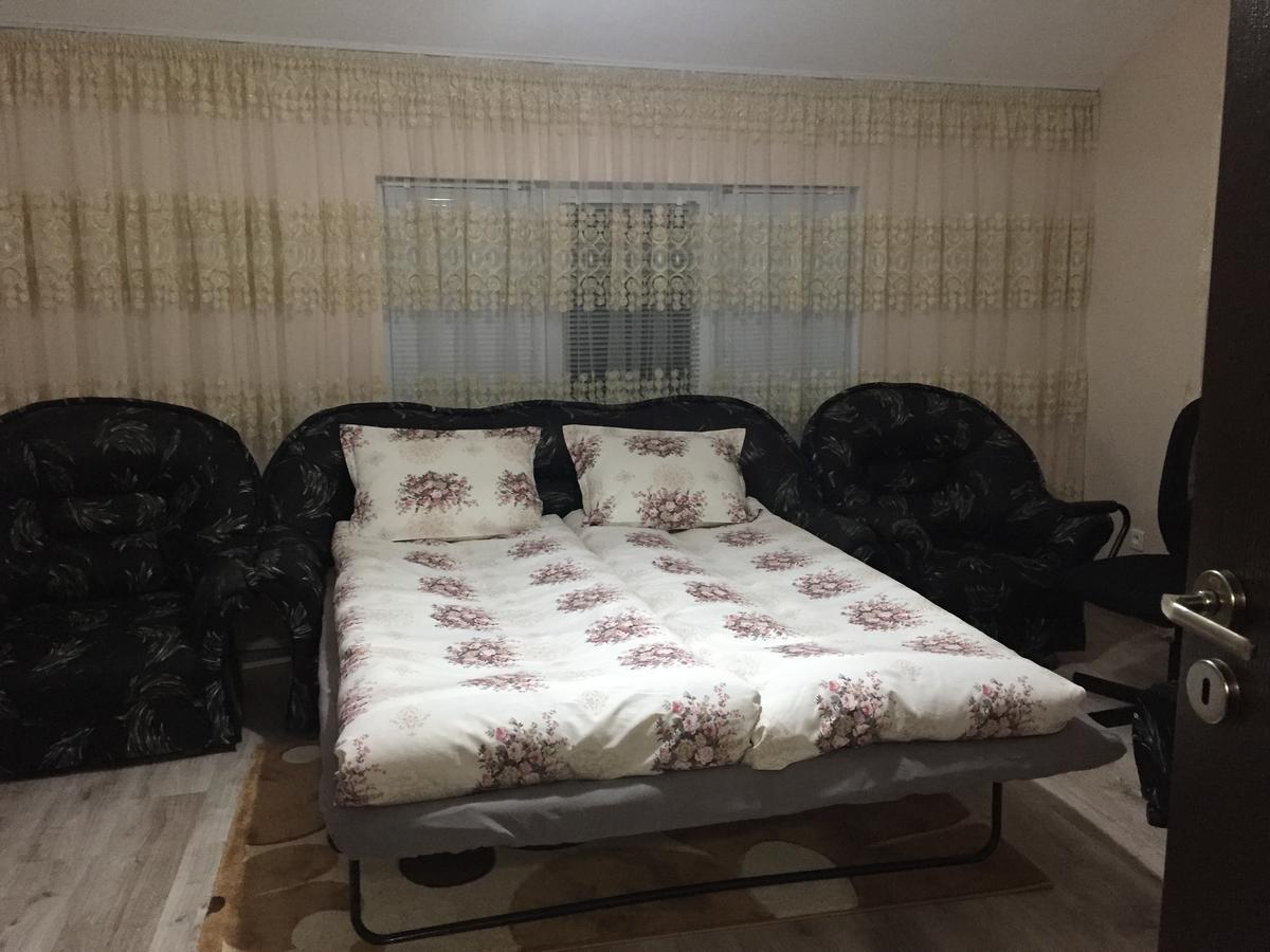 Elenite Guesthouse 戈采代尔切夫 外观 照片