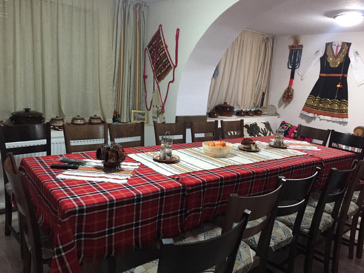 Elenite Guesthouse 戈采代尔切夫 外观 照片