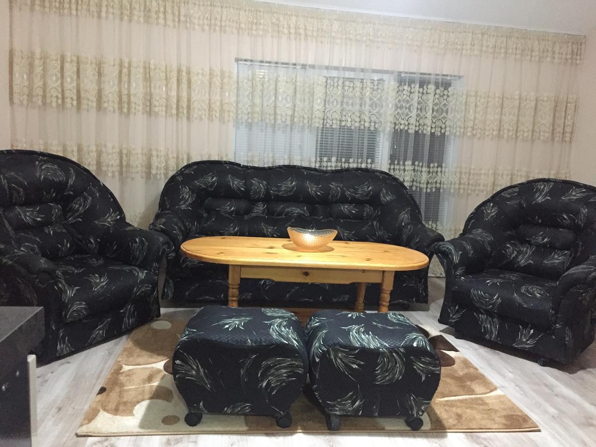 Elenite Guesthouse 戈采代尔切夫 外观 照片
